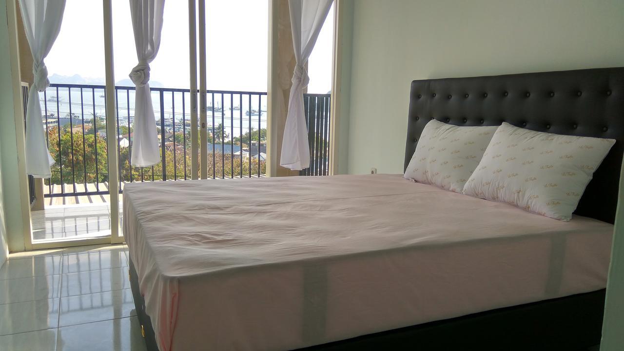 Mawar Hotel Labuan Bajo Buitenkant foto